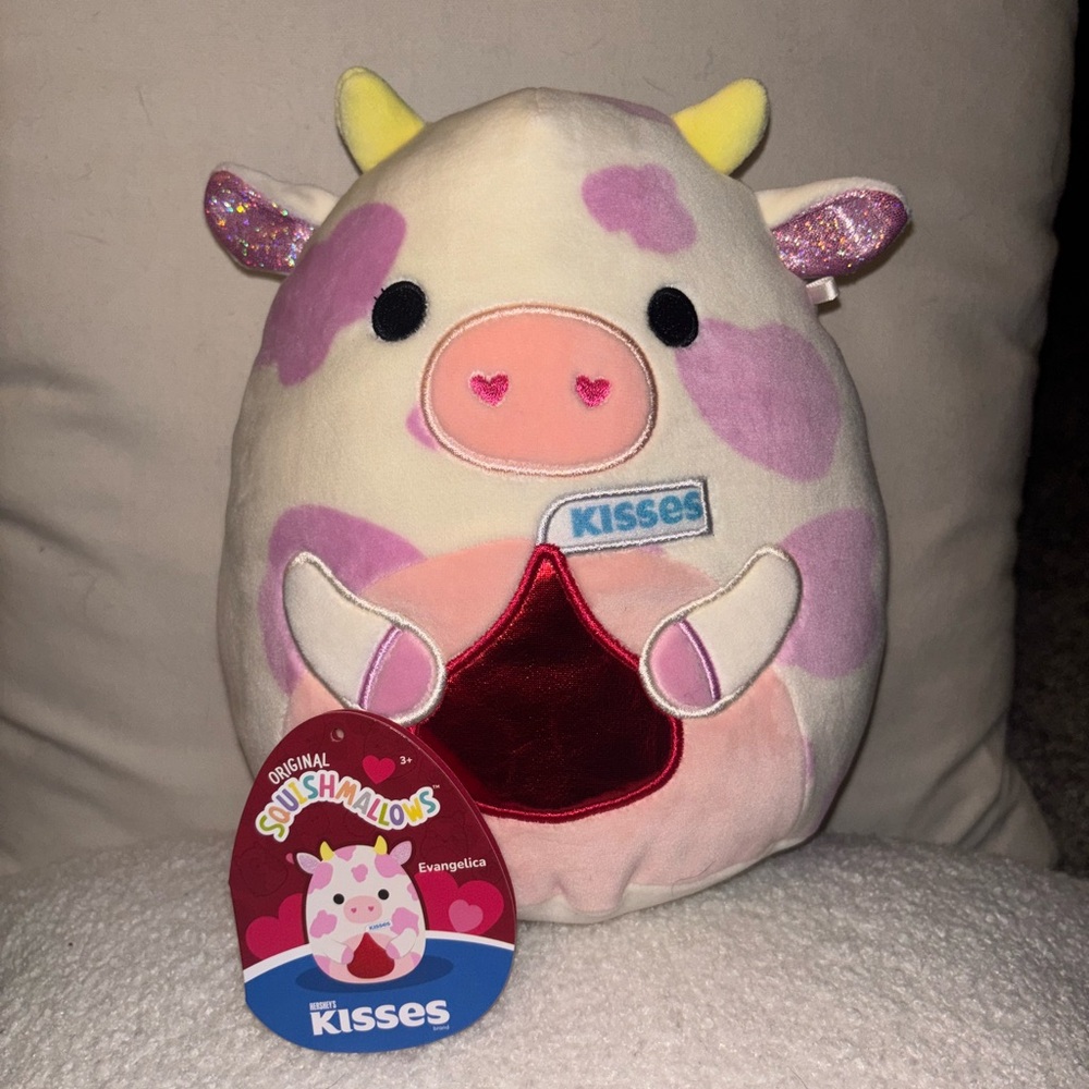 Squishmallows Pink and Cream Cow Evangelica (Hershey Kisses edition)